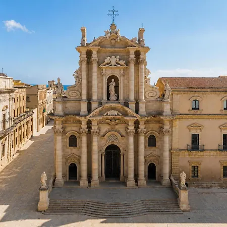 Toro Sol Ortigia - Centro Duomo E Mare 2 Min Apartamento